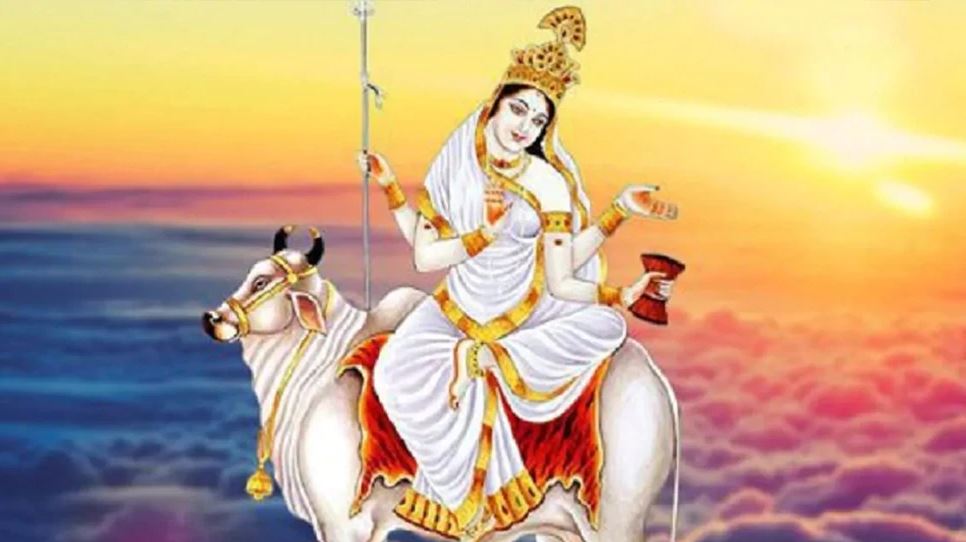 Navratri 2021: नवरात्रि के पहले‌ दिन करें मां शैलपुत्री की पूजा, जानें पूजा विधि, मंत्र और आरती