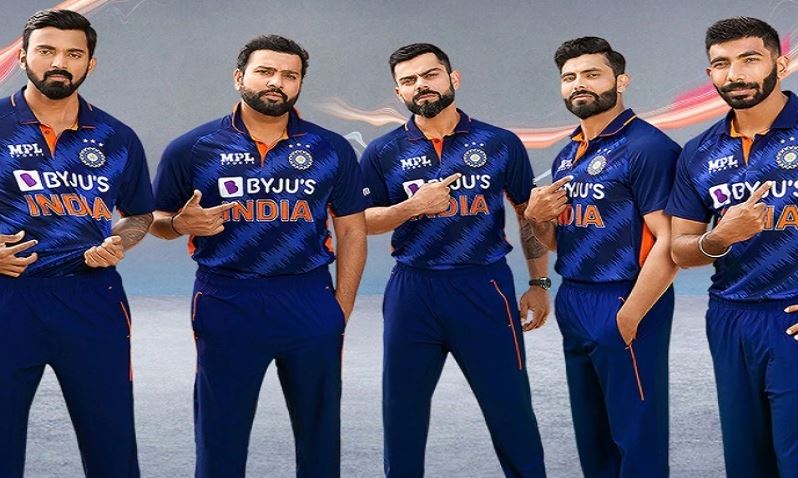 T-20 World Cup 2021: टी20 विश्व कप में नये अंदाज दिखेगी भारतीय टीम, बीसीसीआई ने लॉन्च की नई जर्सी, जानें क्या है खास
