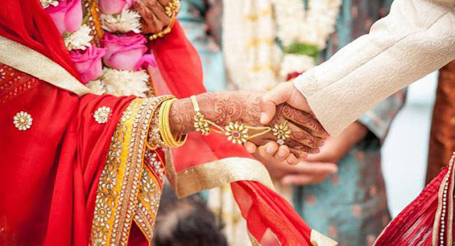जाओ कोमल! आज से तुम्हारा प्रेमी ही तुम्हारा पिया…पति ने करा दी अपनी पत्नी की उसके आशिक से शादी