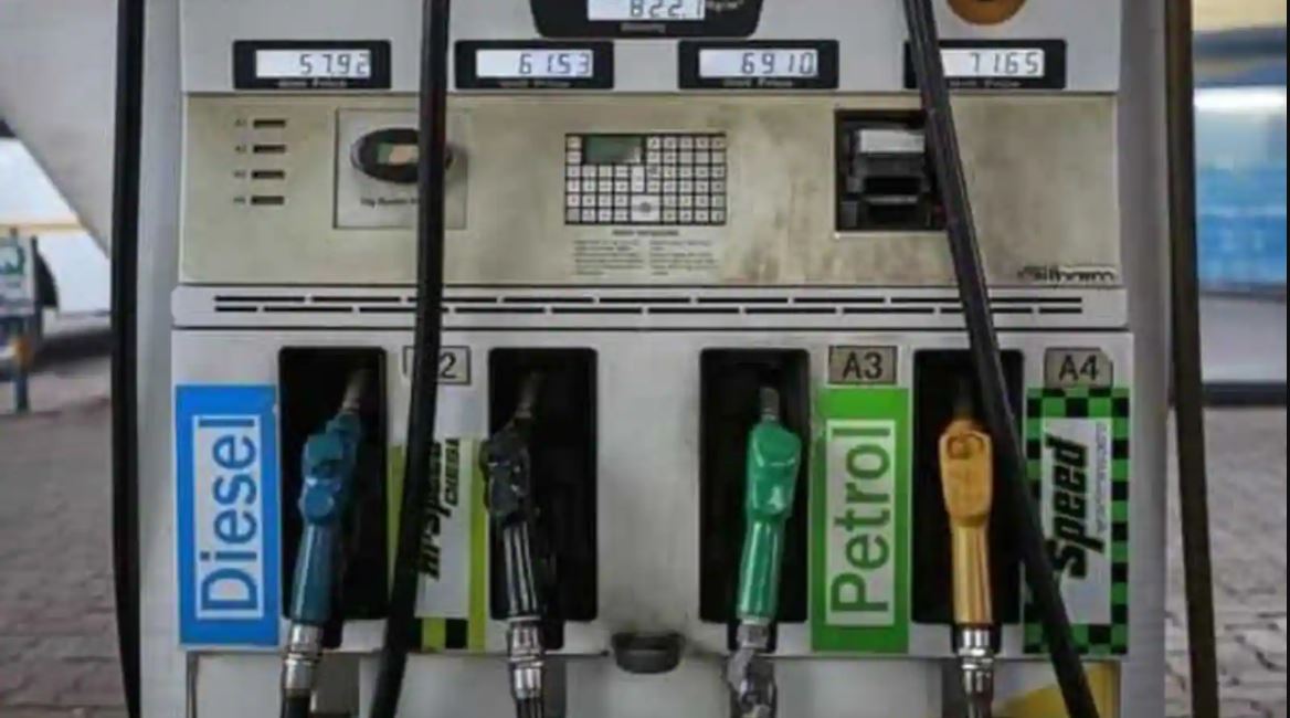 9 October 2021 Petrol-Diesel Price: लगातार चौथे दिन पेट्रोल-डीजल की कीमतों में लगी आग, जानिए क्या है आपके राज्य और शहरों में कीमत
