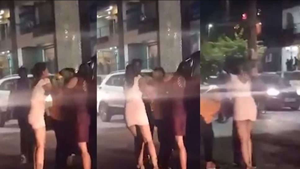 Video: बीच सड़क पर आपस में भिड़ीं दो युवतियां, जमकर हुई मारपीट; बाल पकड़कर सड़क पर पटका और…