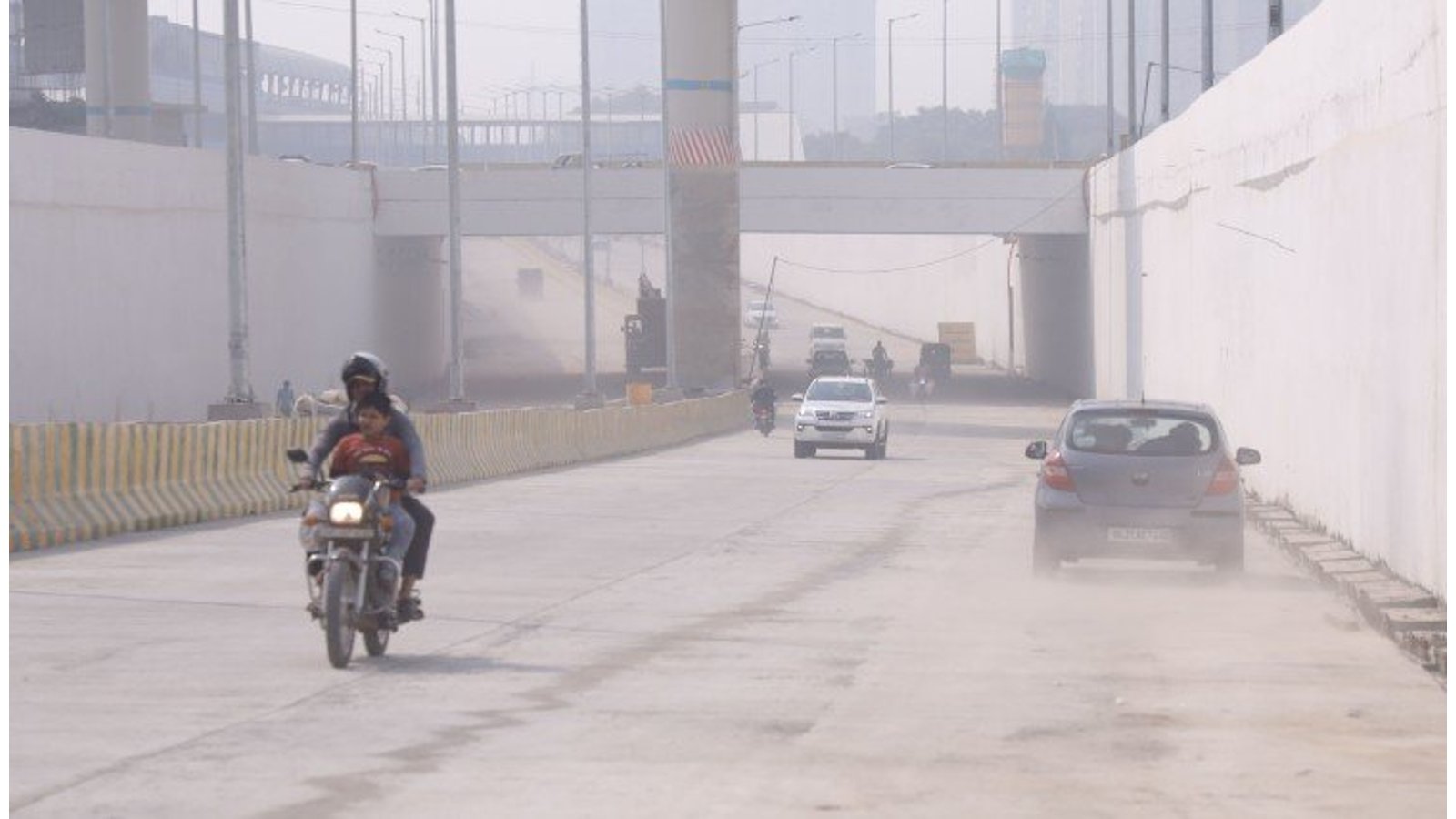 नोएडा वासियों को मिला नए अंडरपास का तोहफा, अब इस रूट पर चलेंगे वाहन