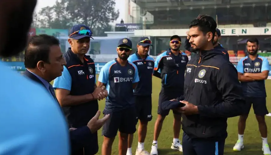 IND vs NZ: कोच राहुल द्रविड़ ने पहले टेस्ट में लौटाई ये पुरानी परंपरा, फैंस कर रहे हैं तारीफ; देखें Video