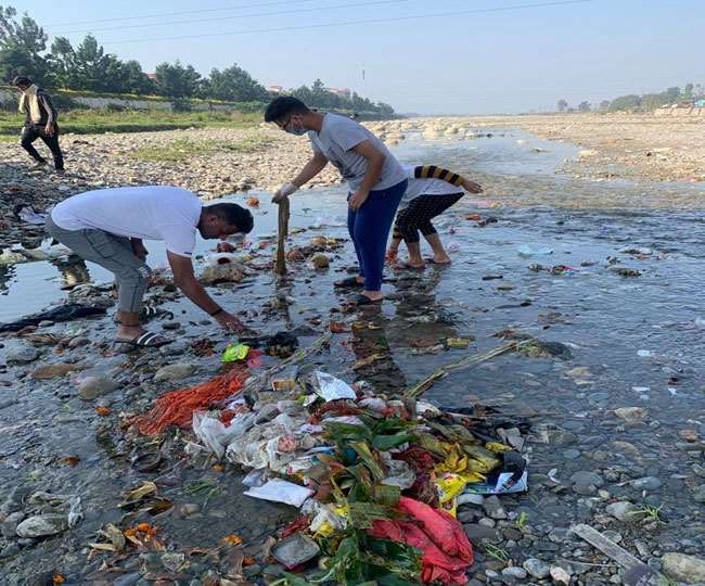 यूथ हेस्को का सराहनीय पहल, टौंस नदी को दूषित होने से बचाने के लिए उठाया ये कदम, हर तरफ हो रही तारीफ