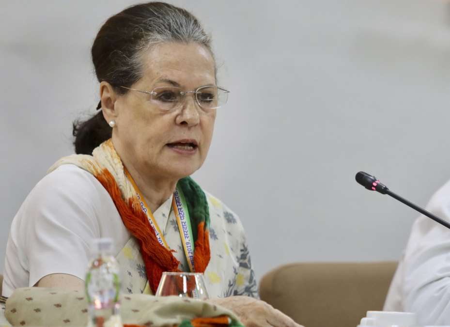 मोदी सरकार पर कांग्रेस अध्यक्ष सोनिया गांधी का बड़ा हमला, बोलीं- पहली लहर के बाद दूसरी लहर के लिए सरकार नहीं थी तैयार