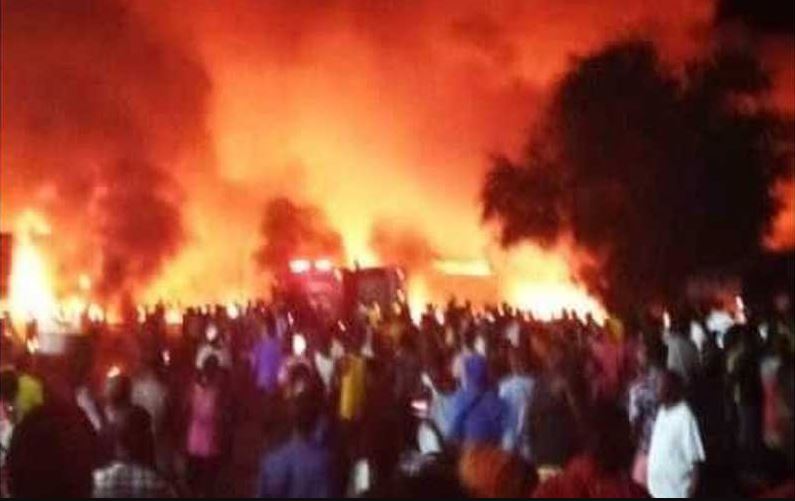 अफ्रीकी देश सिएरा लियोन में भीषण धमाका, 90 से अधिक लोगों की मौत, सैकड़ों घायल