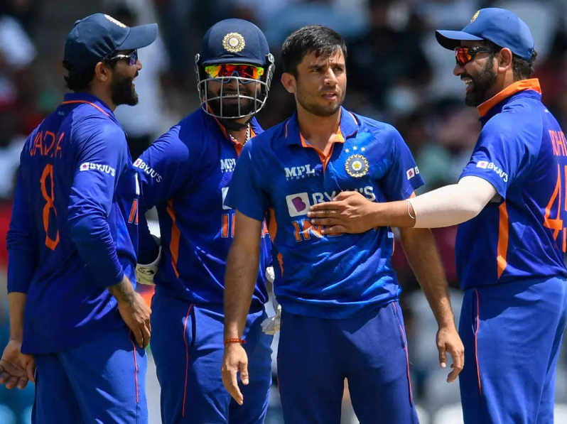 रोहित शर्मा के सूरमाओं के आगे कैरेबियाई शेर फिर ढेर, 68 रनों से हराकर ली 1-0 की बढ़त, पढ़ें