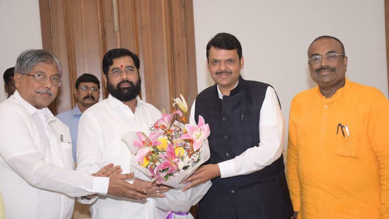 शिंदे की अमित शाह से मुलाकात, तस्वीर सोशल मीडिया पर हुई वायरल