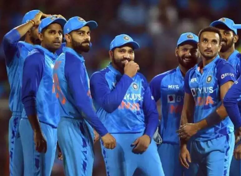 टीम इंडिया के पूर्व दिग्गज ने बताया कौन करेगा नंबर चार पर बैटिंग, आंकड़े कर देंगे निराश