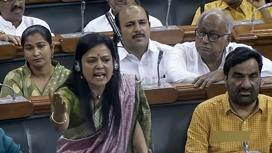 टीएमसी की महुआ मोइत्रा ने संसद में भाजपा सांसद के द्वारा किये गए सांप्रदायिक अपमान की करी निंदा