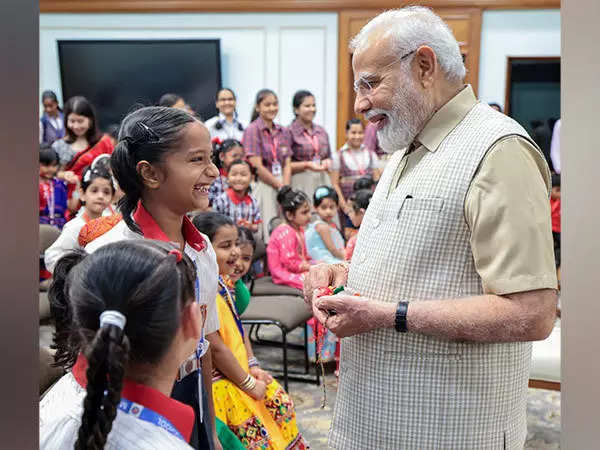 राष्ट्रीय बालिका दिवस: प्रधानमंत्री ने लड़कियों की उपलब्धियों की करी प्रशंसा, देश और समाज को बेहतर बनाती हैं लड़कियां