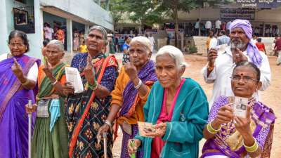 लोकसभा चुनाव 2024: दिल्ली में बुजुर्ग और विकलांग मतदाताओं के लिए मतदान की विशेष सुविधा