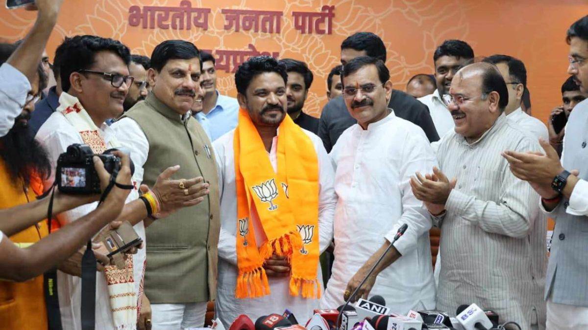 प्रमुख जय युवा आदिवासी नेता महेंद्र कन्नौज भाजपा में शामिल, CM मोहन यादव ने दिलाई सदस्यता