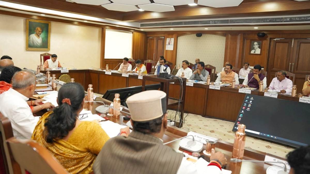 अब लाड़ली बहनाें को 450 रुपये में म‍िलेगा गैस स‍िलेंडर, मोहन यादव कैबिनेट ने दी मंजूरी
