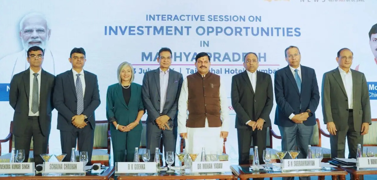 सीएम मोहन यादव ने मुंबई में उद्योगपतियों से की मुलाकात, बोले ‘मुझे इस बात की प्रसन्नता है कि मध्यप्रदेश में निवेश लगातार बढ़ रहा है’