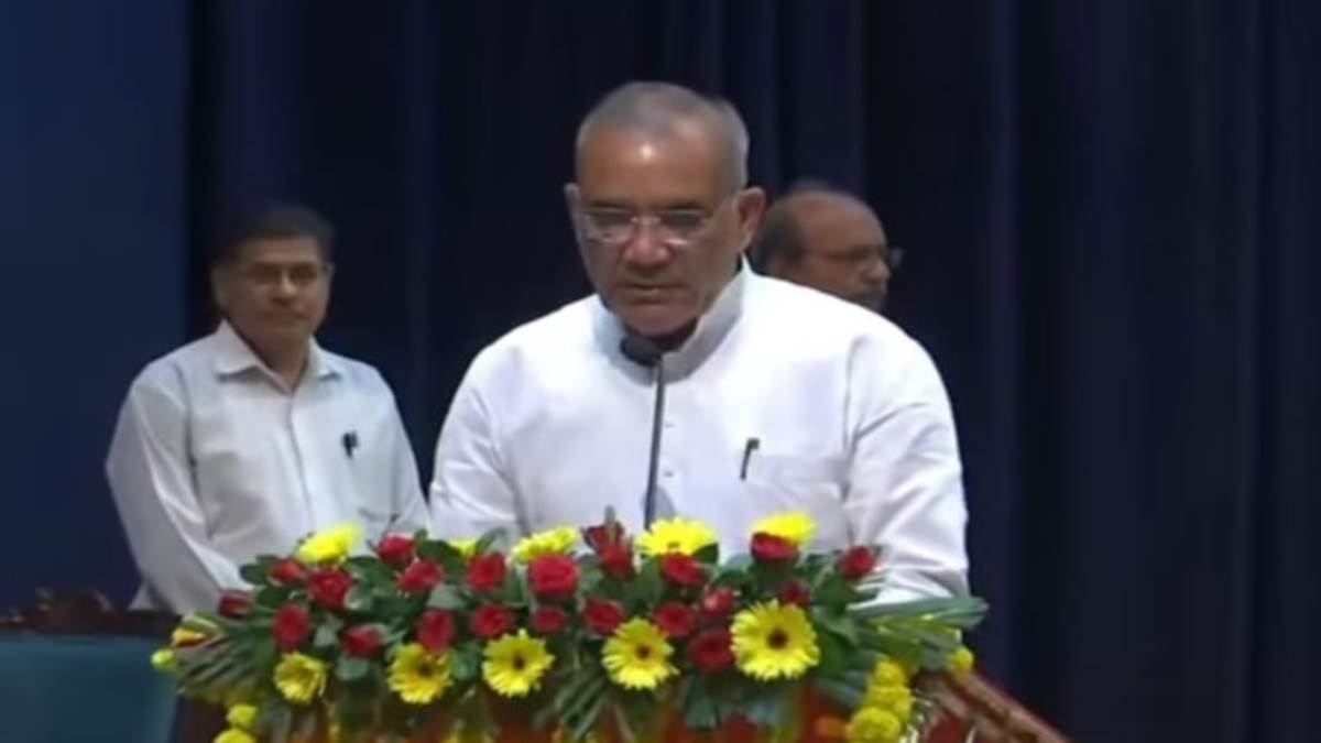 MP Cabinet Expansion: रामनिवास रावत ने ली मंत्री पद की शपथ, राज्यपाल मंगू भाई पटेल ने दिलाई शपथ, अब कैबिनेट में 31 मंत्री
