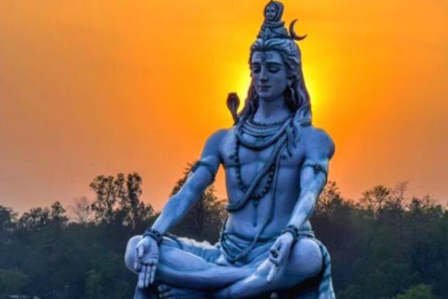 Uttrakhand News: आज शिवरात्रि के पवन पर्व पर करोड़ों यात्रियों ने महादेव को चढ़ाया जल