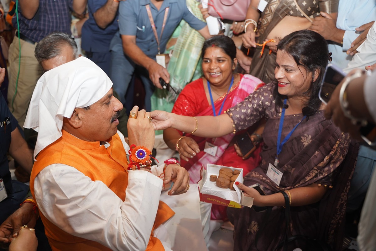 मुख्यमंत्री आवास पर आज रक्षाबंधन समारोह, महिला प्रतिनिधि बांधेंगी रक्षासूत्र