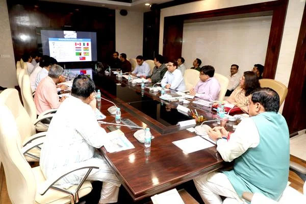 MP News: सभी जिलों में स्थापित किए जाएंगे इन्वेस्टमेंट फैसिलिटेशन सेंटर: मुख्यमंत्री डॉ. मोहन यादव