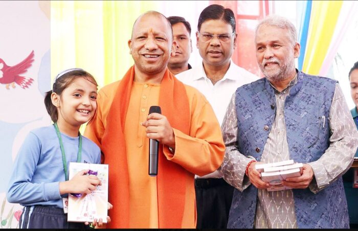 Lucknow News: गोमती पुस्तक महोत्सव का सीएम योगी ने किया शुभारंभ, बोले- टेक्नोलॉजी के दास न बनें, पुस्तकों की ओर लौटें