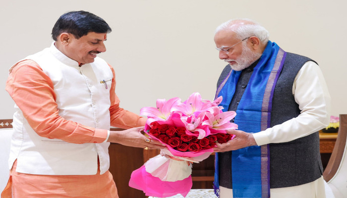 MP News : सीएम मोहन यादव ने पीएम मोदी से की मुलाकात, कई महत्वपूर्ण मुद्दों पर हुई चर्चा