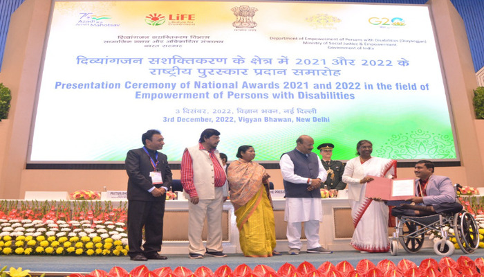 President Draupadi Murmu : राष्ट्रपति द्रौपदी मुर्मू ने दिव्यांगों के सशक्तिकरण पर दिया जोर