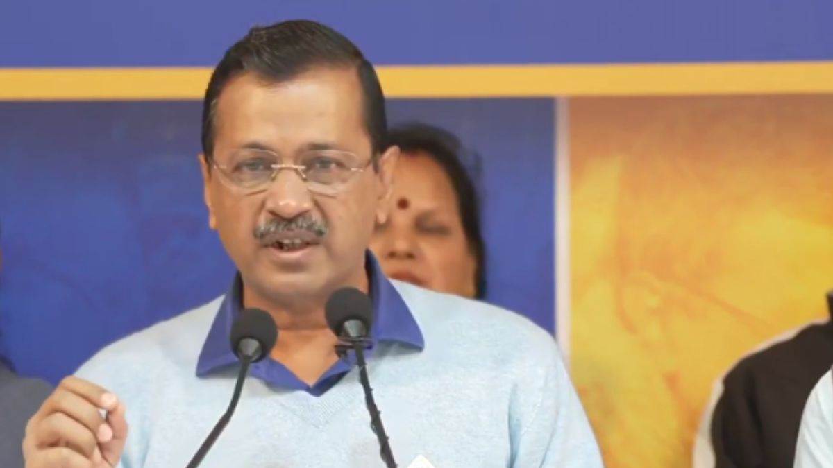 Delhi Election: अरविंद केजरीवाल का एक और वादा, सरकारी आवासों में काम करने वाले स्टाफ के लिए 7 गारंटी का किया ऐलान
