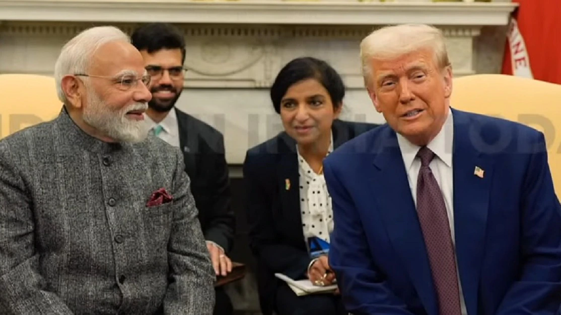 US- India: भारत पहले से अधिक तेल और गैस खरीदेगा अमेरिका से, पीएम मोदी और ट्रंप ने अहम समझौते पर किए साइन