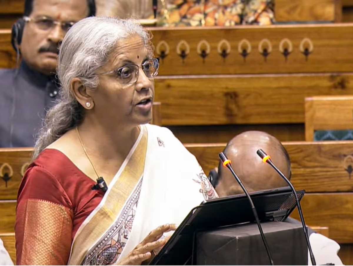 Parliament Budget Session 2025: संसद में पेश हुआ नया आयकर बिल, वित्त मंत्री निर्मला सीतारमण ने की बड़ी घोषणा