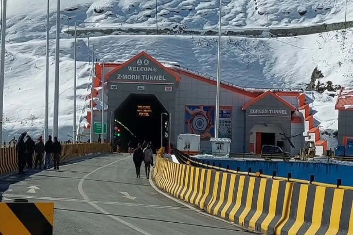 J&K: Z-Morh टनल से सोनमर्ग बना सालभर खुला पर्यटन स्थल, स्थानीय रोजगार और अर्थव्यवस्था को मिला बढ़ावा