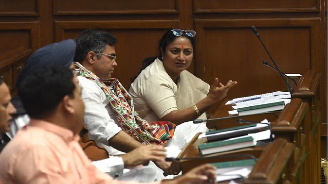 दिल्ली सरकार की बजटीय तैयारी तेज: संकल्प पत्र के वादों को पूरा करने में जुटे मंत्री, नई योजनाओं पर मंथन