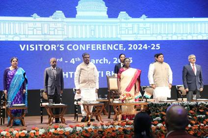 राष्ट्रपति द्रौपदी मुर्मू ने कहा, भारत को 2050 से पहले विकसित राष्ट्र बनाने का लक्ष्य