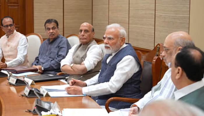 New India: ऑपरेशन सिंदूर से लेकर व्यापार प्रतिबंध तक, पाकिस्तान को हर मोर्चे पर शिकस्त