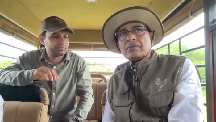 Gir National Park : गिर के अद्भुत जंगल में शिवराज सिंह चौहान ने किया प्रकृति का अनुभव