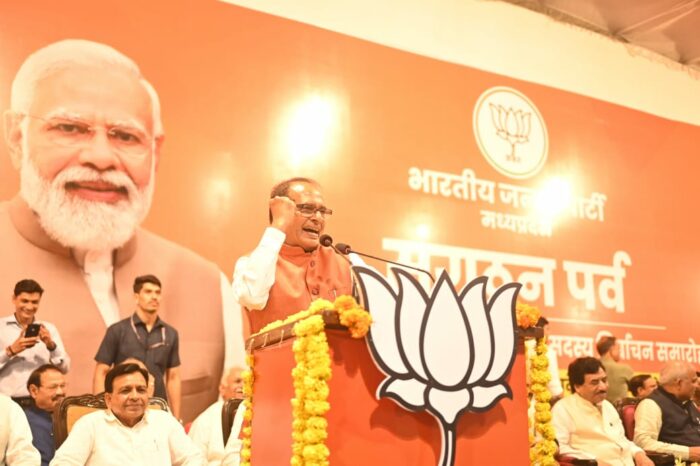 Delhi : केंद्रीय कृषि मंत्री शिवराज सिंह चौहान का जम्मू-कश्मीर दौरा