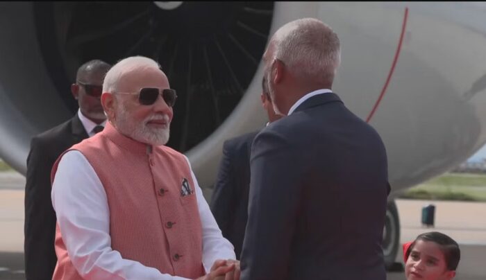 प्रधानमंत्री मोदी की द्विदेशीय यात्रा: ब्रिटेन के बाद मालदीव में बढ़ाया सहयोग का हाथ