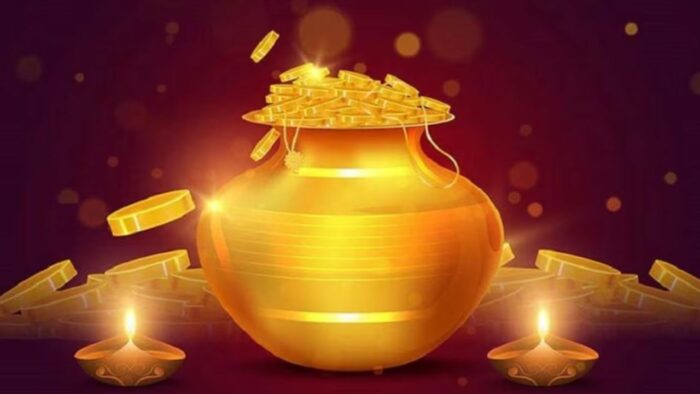 Dhanteras 2025 : धनतेरस पर सोने-चांदी के सिक्कों की बिक्री में उछाल, आभूषणों की मांग में गिरावट