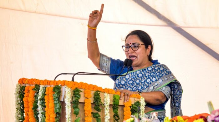 Delhi : दिल्ली सरकार का ऐतिहासिक फैसला,शहीद कर्मचारियों के परिवारों को मिलेगा ₹1 करोड़ का मुआवज़ा