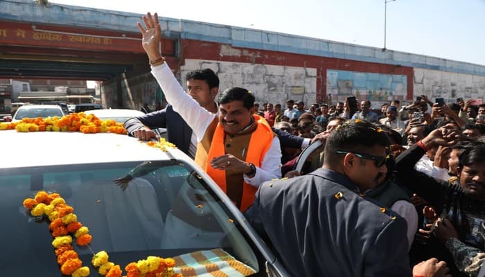 MP News: खजुराहो पहुंचे CM डॉ. मोहन यादव, नागरिकों ने किया भव्य स्वागत
