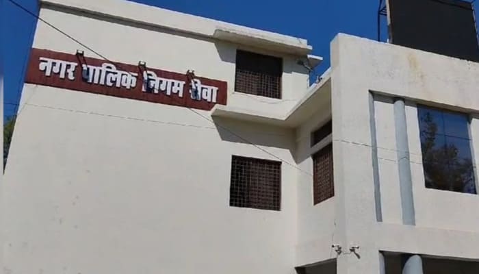 MP News: रीवा में सफाई हड़ताल खत्म, नगर निगम के भरोसे के बाद सामान्य हुई शहर की सफाई व्यवस्था