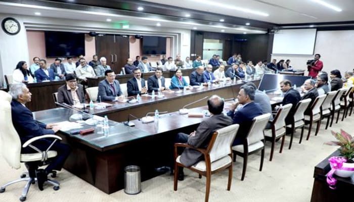 Bhopal: मुख्य सचिव अनुराग जैन ने “ईज ऑफ लिविंग” और “ईज ऑफ डूइंग बिजनेस” से मध्यप्रदेश को अग्रणी बनाने का किया आह्वान