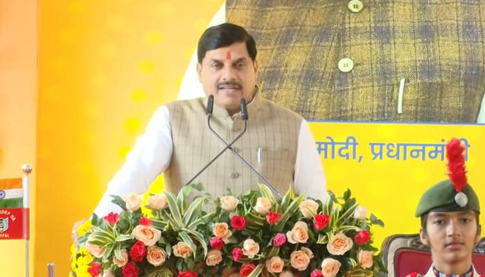 भोपाल में आयोजित 'गणतंत्र दिवस समारोह 2026' के प्रतिभागी छात्र-छात्राओं का सम्मान