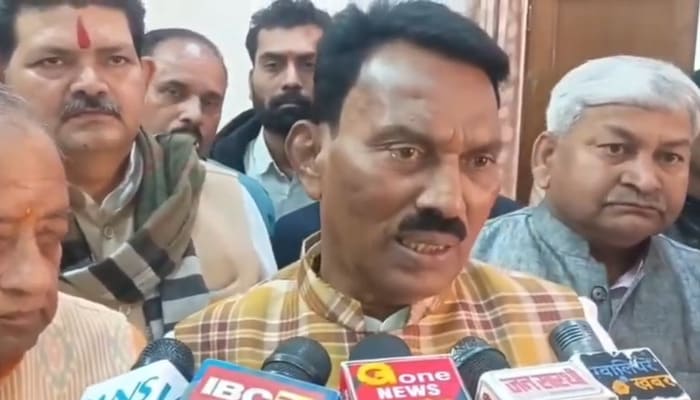 ग्वालियर में विकास सवालों पर भड़के प्रभारी मंत्री तुलसी सिलावट, मीडिया से हुई तीखी बहस