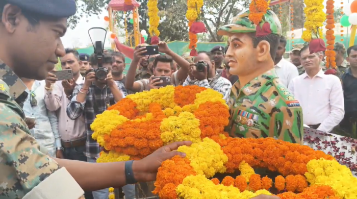 शहीद आशीष शर्मा की प्रतिमा का अनावरणः आने वाली पीढ़ी को मिलेगी प्रेरणा- एसपी आदित्य मिश्रा