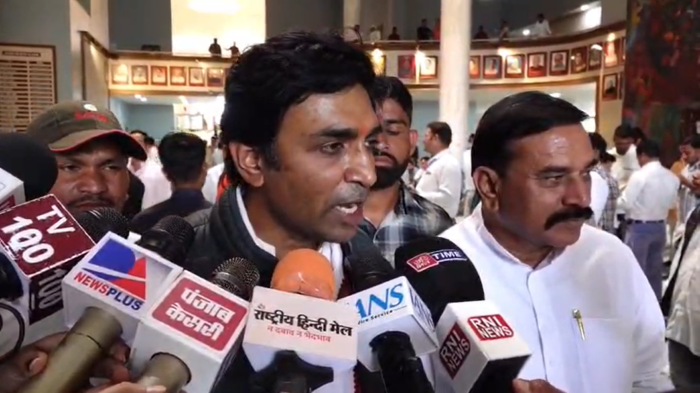 कांग्रेसियों ने सरकार को लिया आड़े हाथ, कहा- किसानों से साथ न्याय नहीं कर रही भाजपा सरकार