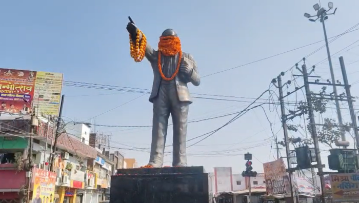 शराब घोटाला मामले में केजरीवाल व सिसोदिया बरी होने पर AAP कार्यकर्ताओं ने मनाई खुशी