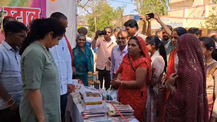 गो-काष्ठ से होगा होलिका दहन, जिला प्रशासन ने की पर्यावरण बचाने की पहल