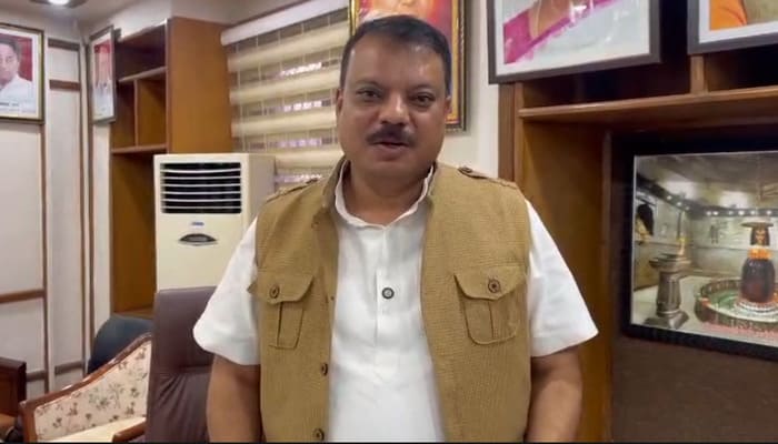 मप्र विधानसभा में आवारा कुत्तों पर चर्चा, नेता प्रतिपक्ष उमंग सिंघार का सरकार पर तीखा तंज