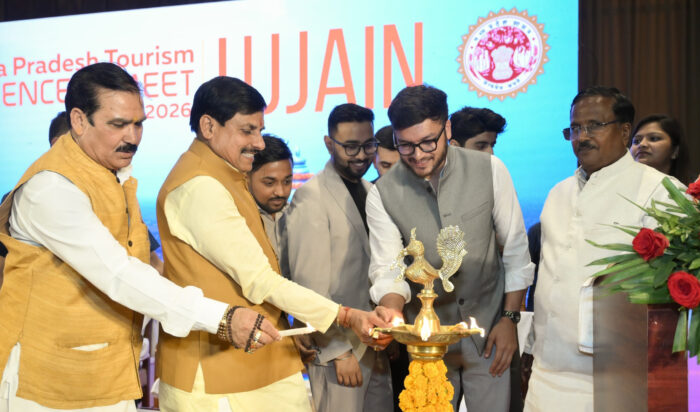 मुख्यमंत्री डॉ. मोहन यादव ने उज्जैन की इनफ्लुएंसर मीट में इंफ्लुएंसर्स से किया संवाद