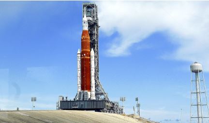 54 साल बाद चांद के पास मानव मिशन, 1 अप्रैल को लॉन्च होगा NASA का आर्टेमिस-II